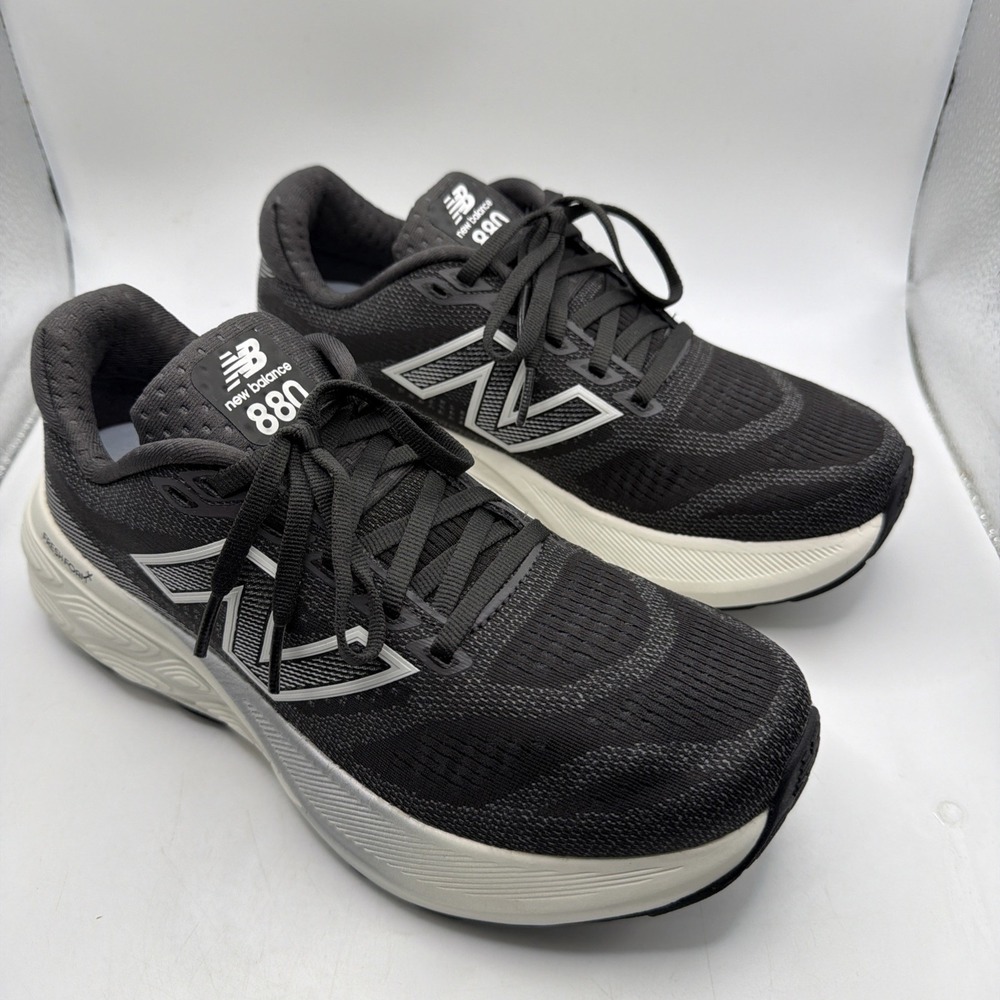 New Balance Fresh Foam X 880v15 Running Shoes Black White Men's 6, Women's 7.5